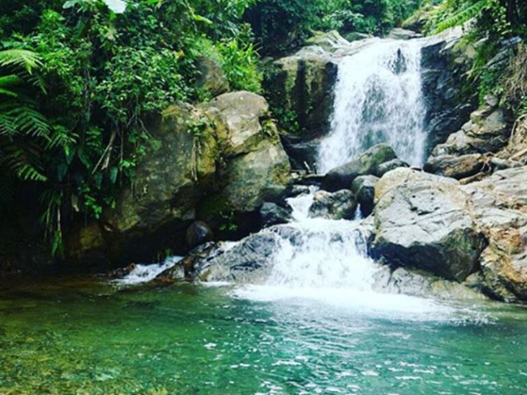 Keindahan  Curug Hordeng dan Curug Kembar