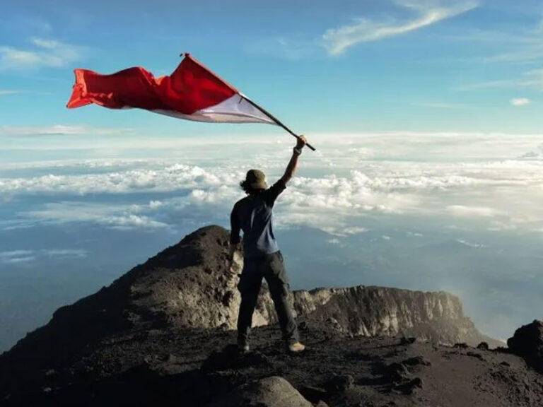 Persiapan Untuk Mendaki Gunung